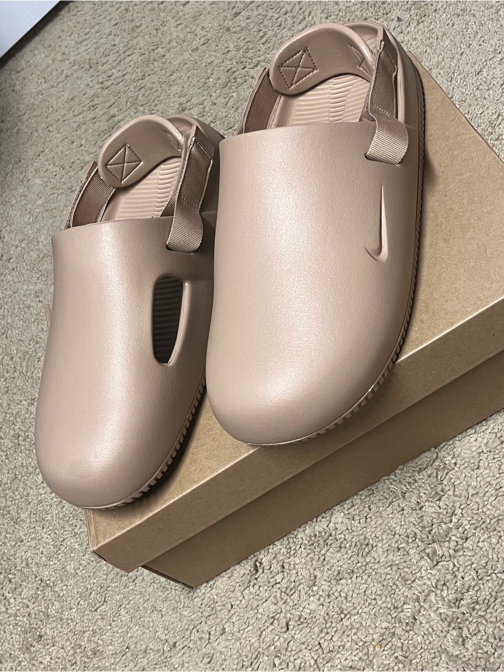 Nike Men’s Calm Mule Hemp/Tan/Pearlized Slip-On